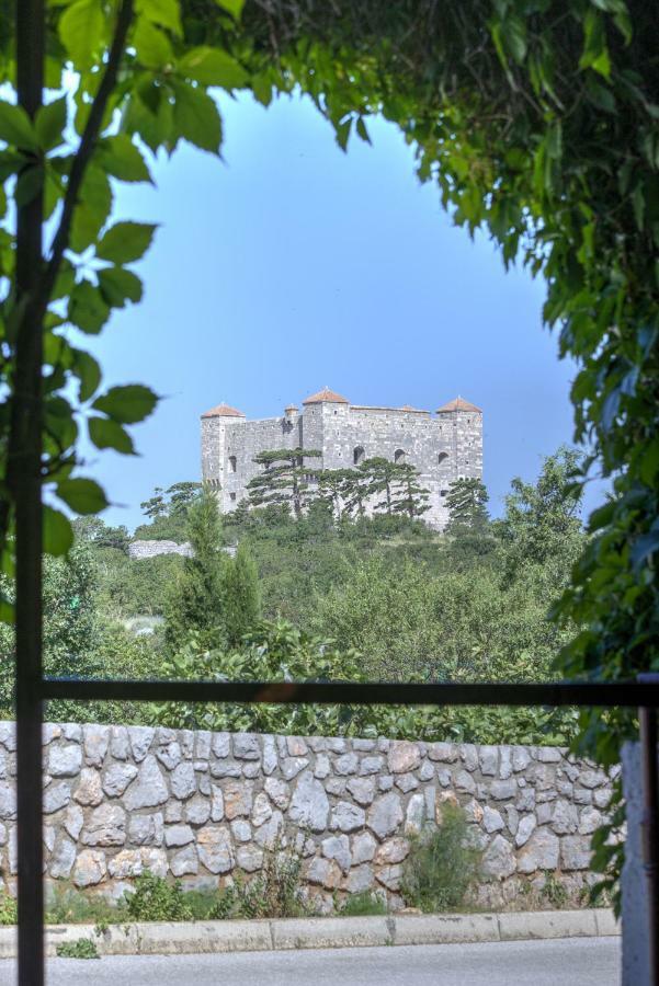 Apartment Fortica Senj  Buitenkant foto